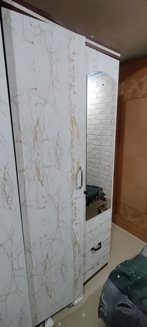 Vinyl Surface Wrap - Thane by Horizon Classic Interior & Glass Film